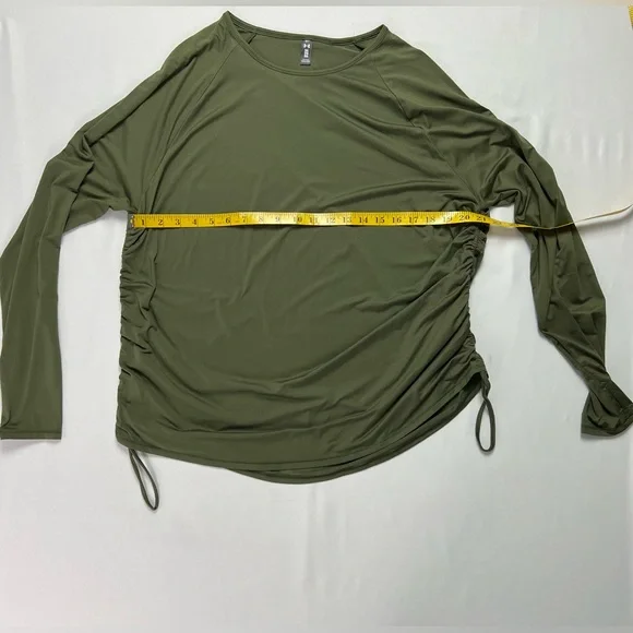 Under Armour Ruched Side Long Sleeve Top Size 2XL - Picture 5 of 10